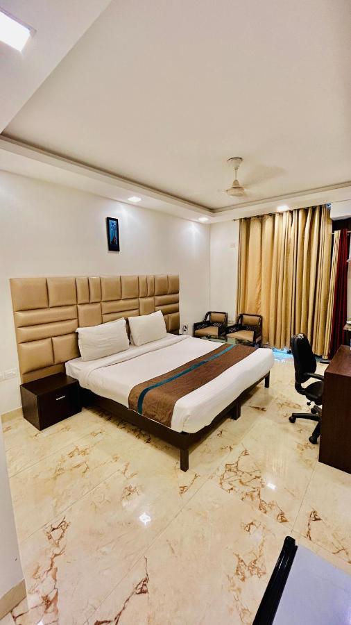 Park Studio Dlf Phase 2, Cyber City, Gurgaon Dış mekan fotoğraf